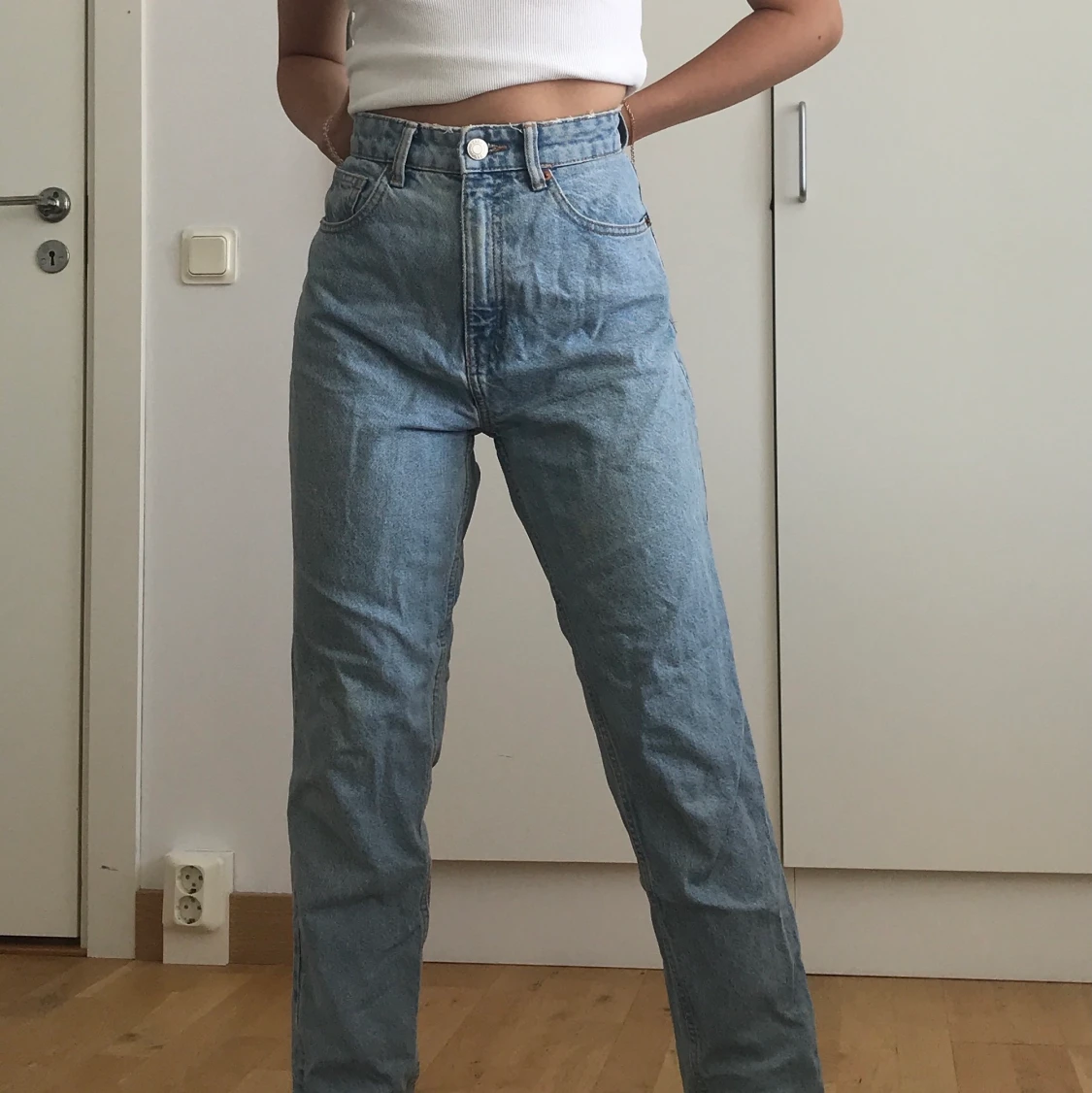 Ljusblå zara jeans  - 90