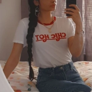 Simple H&M T-shirt!  - Very comfortable and flexible