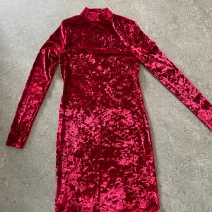 Gina tricot  - Använd en gång på julen