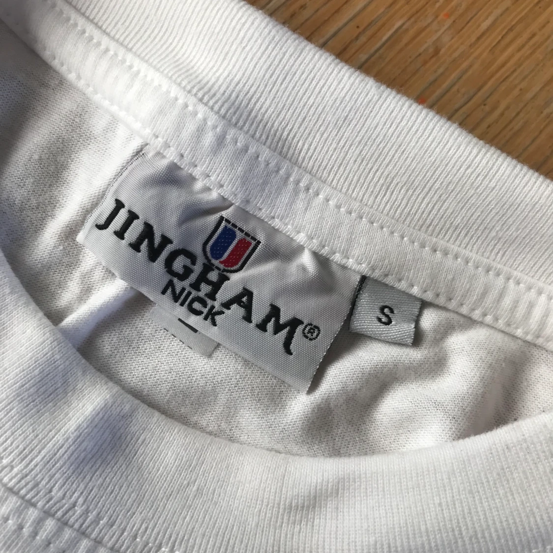 T-shirt med tryck storlek S - 91