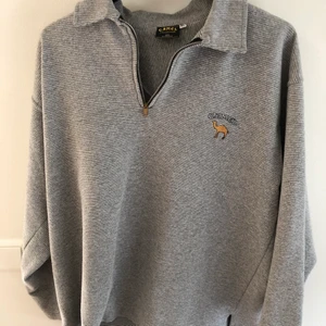 Camel sweatshirt  - Grå vintage camel sweatshirt, storlek XL men sitter som L. Köparen står för frakt 
