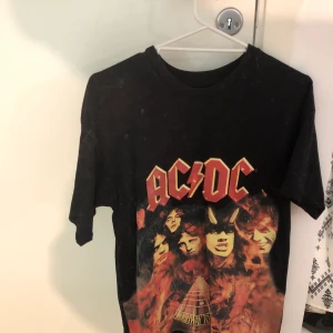 Tröja  - Köpt på zalandro