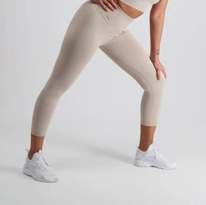 Aimin seamless tights  - Aimin seamless tights. Aldrig använda då jag råkade beställa 2par. 