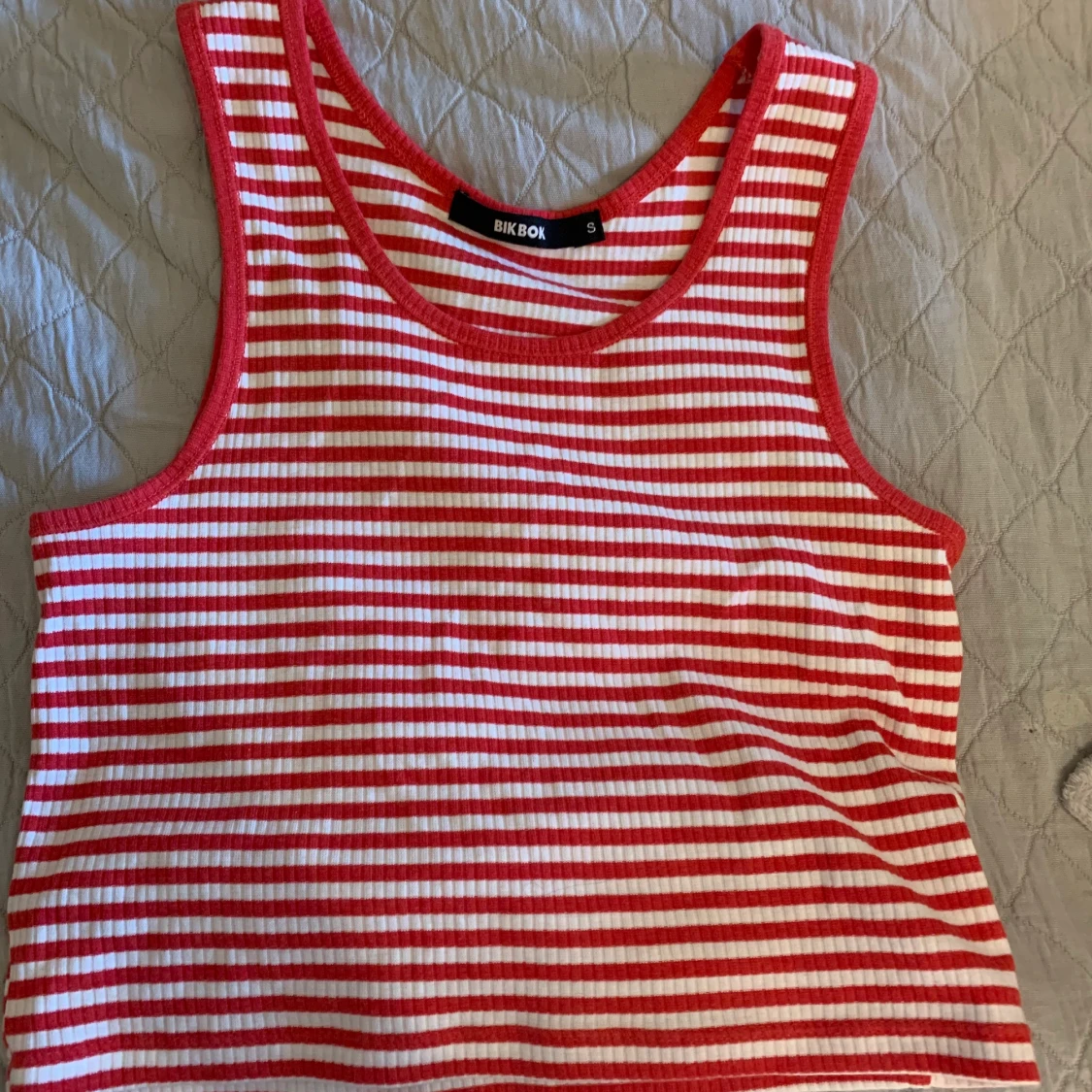 Gulligt randigt linne - 90