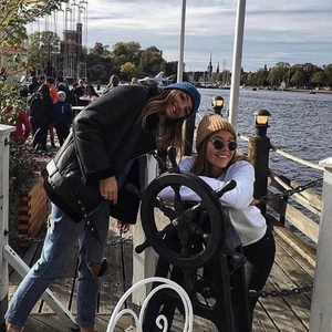 Jeans från Bershka - Säljer nu mina favvojeans, då dom blivit för små 💔 Supersnygga är dom!!!! 💖💘💖💘💖💘💖