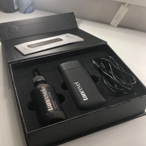 Spraytan tanrevel kit - Spraytan tanrevel kit, det är nästan allt kvar av vätskan. Har använt det 3 gånger. Väldigt bra skick. Nypris är 800 kr men jag säljer det för 400 kr+ frakt!