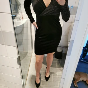 Aldrig använd. Klänning från Bubbleroom - Aldrig använd då den inte passade. Storlek 36/38. Tagg kvar. Samfraktar gärna. Frakt 69kr. Swishbetalning