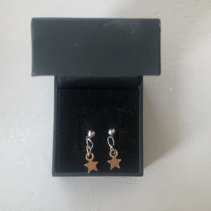 Örhängen - Fina handgjorda örhängen💗