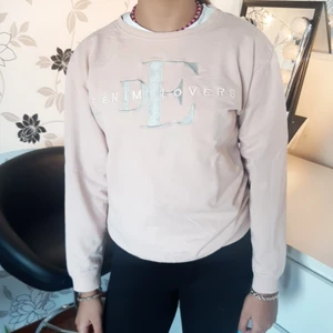 Tröja - Rosa fin sweetshirt som är inte alls använd. Storlek 160.
