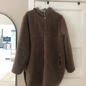 Pilejacka ARKET - Fint skick, storlek M. Använd måttligt under en säsong. 