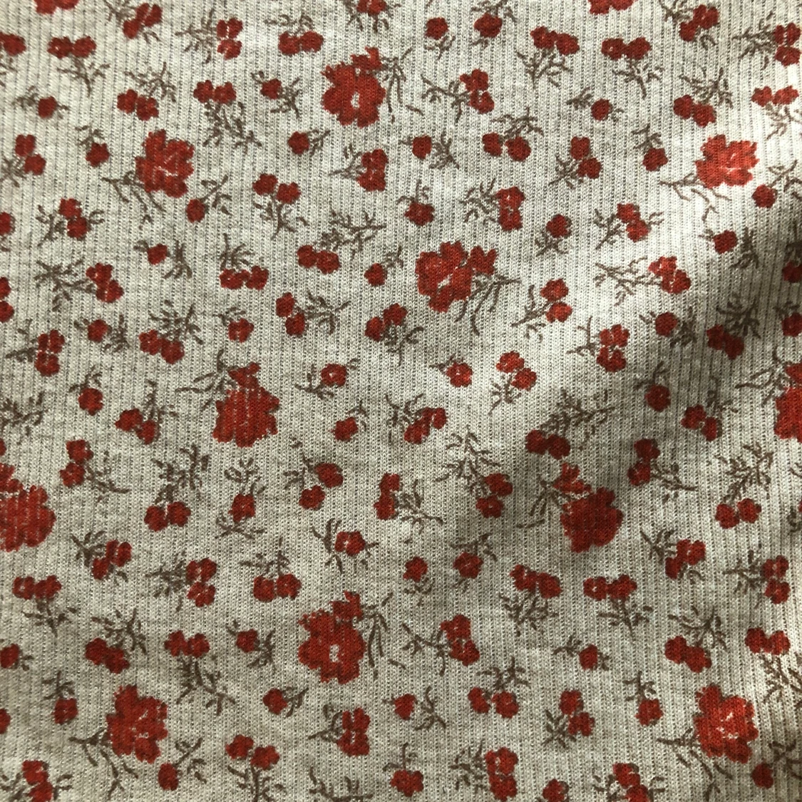 fin, blommig tröja🌸 - 91