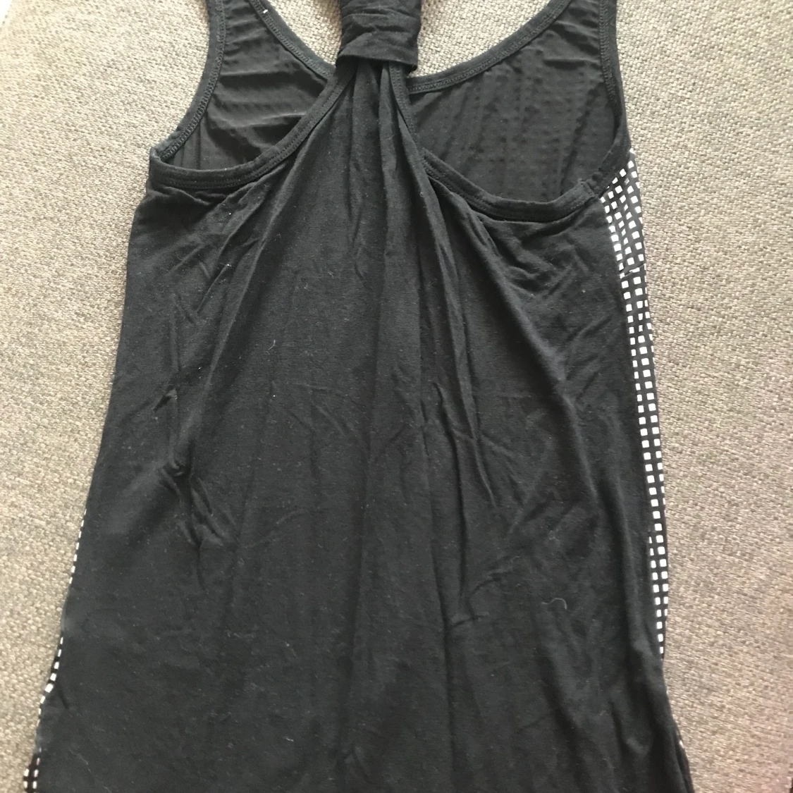 Silver och svart linne - 91