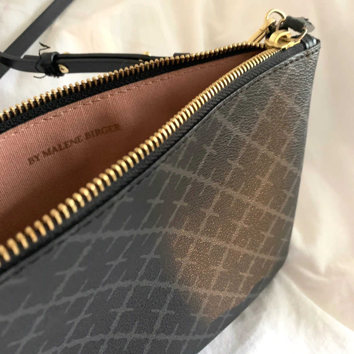 By malene birger väska  - 90