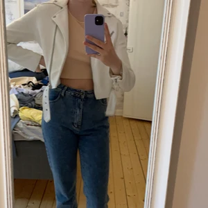 Jacka - Säljer denna jacka från bikbok. Knappt använd. Storlek M