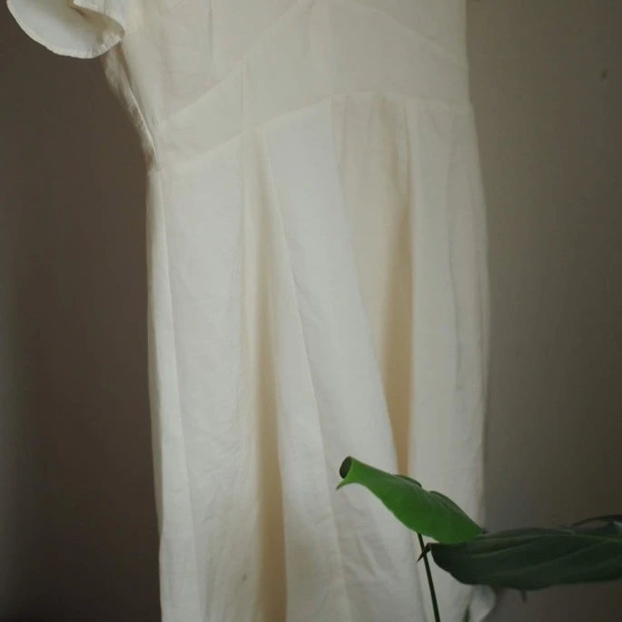 Ljus sommarklänning  - 90