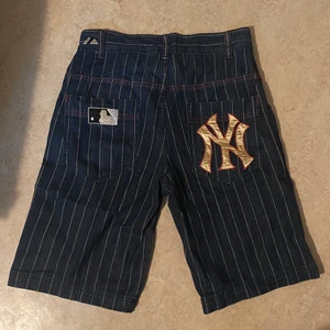 NY shorts (M) - Stl: M (38/40)