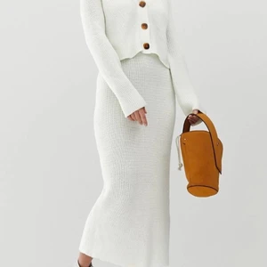 Stickad kjol - Snygg och trendig stickad kjol från asos! Använd men i bra skick!   Inkl frakt✅