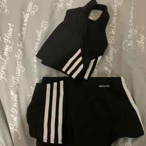Adidas set storlek 36 - Super fint set från adidas. Kan användas som träningset men även som badset. Inte använt mycket väldigt bra skick