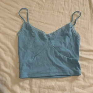 Blått linne - Blått linne från Shein, frakt 24kr eller 66kr spårvart💕 Säljer nu en massa billiga plagg på min sida och samfraktar såklart😊