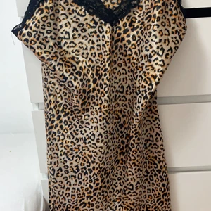 Natt klänning  - Natt klänning som jag inte använder säljs för billigt pris intresserad hör av dig isåfall.