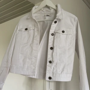 Jeans jacka - Strl S 📦 frakt 66kr