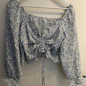 Blommig topp - Aldrig använd