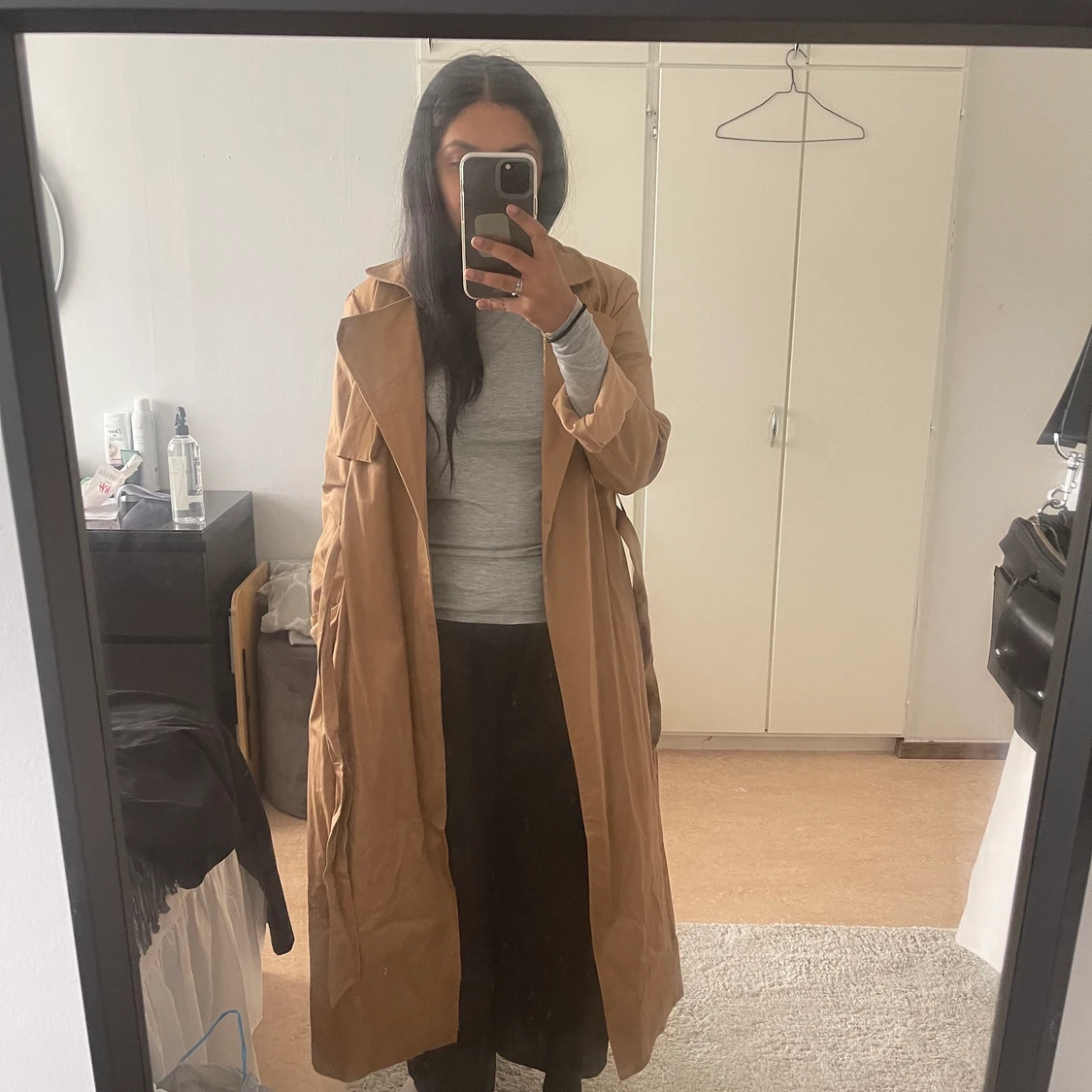 NA-KD trenchcoat 