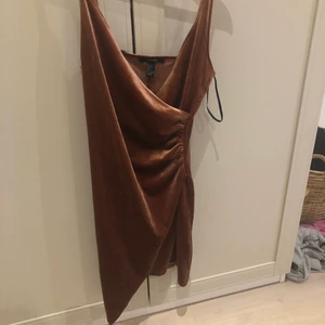 Klänning - Klänning från forever 21 