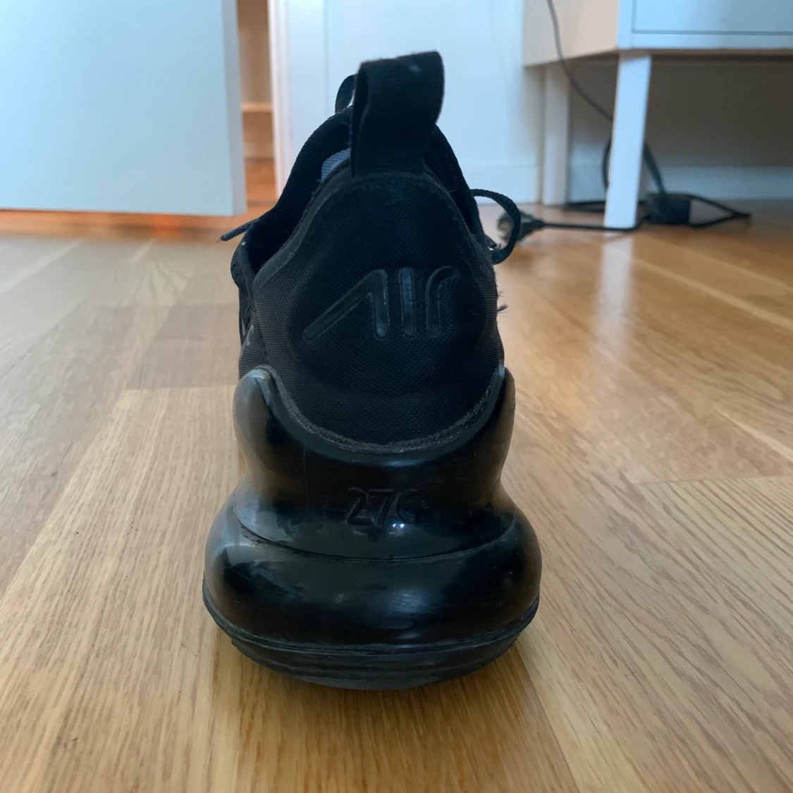 Svarta Nike air Max 270  - 90