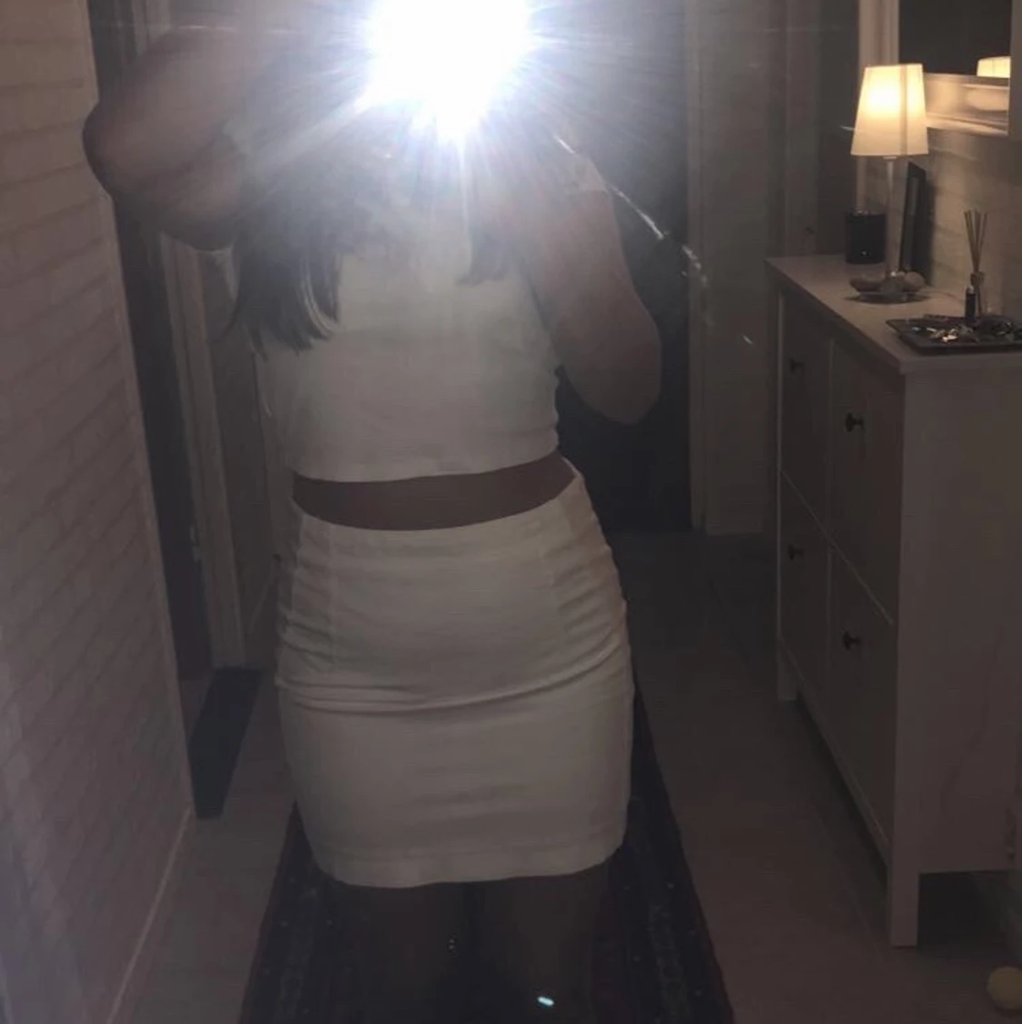 Kort kjol från MANGO