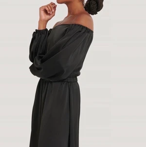 Helt ny klänning från NA-KD - Endast provad. Nypris 449kr.