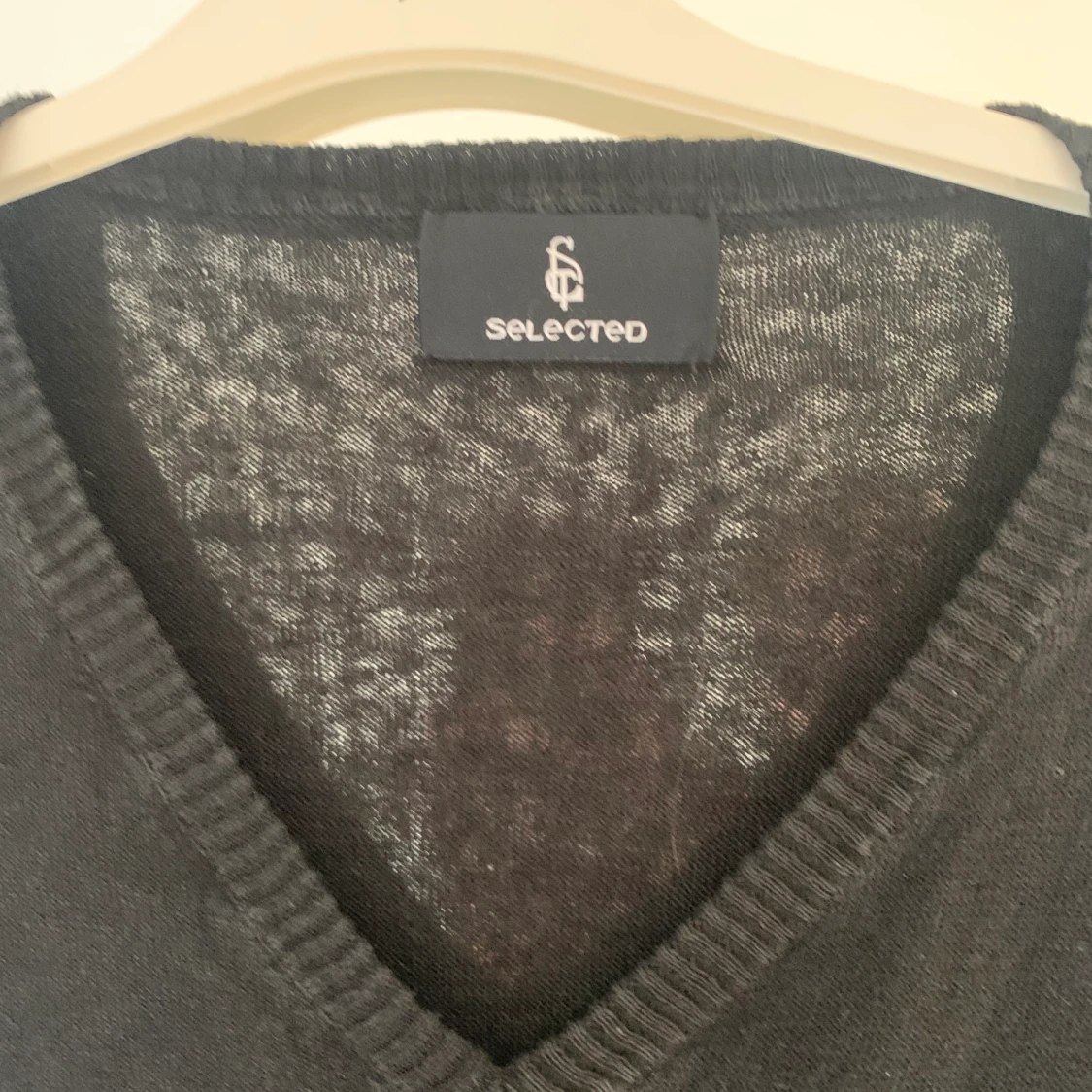 V-ringad tröja  - 90