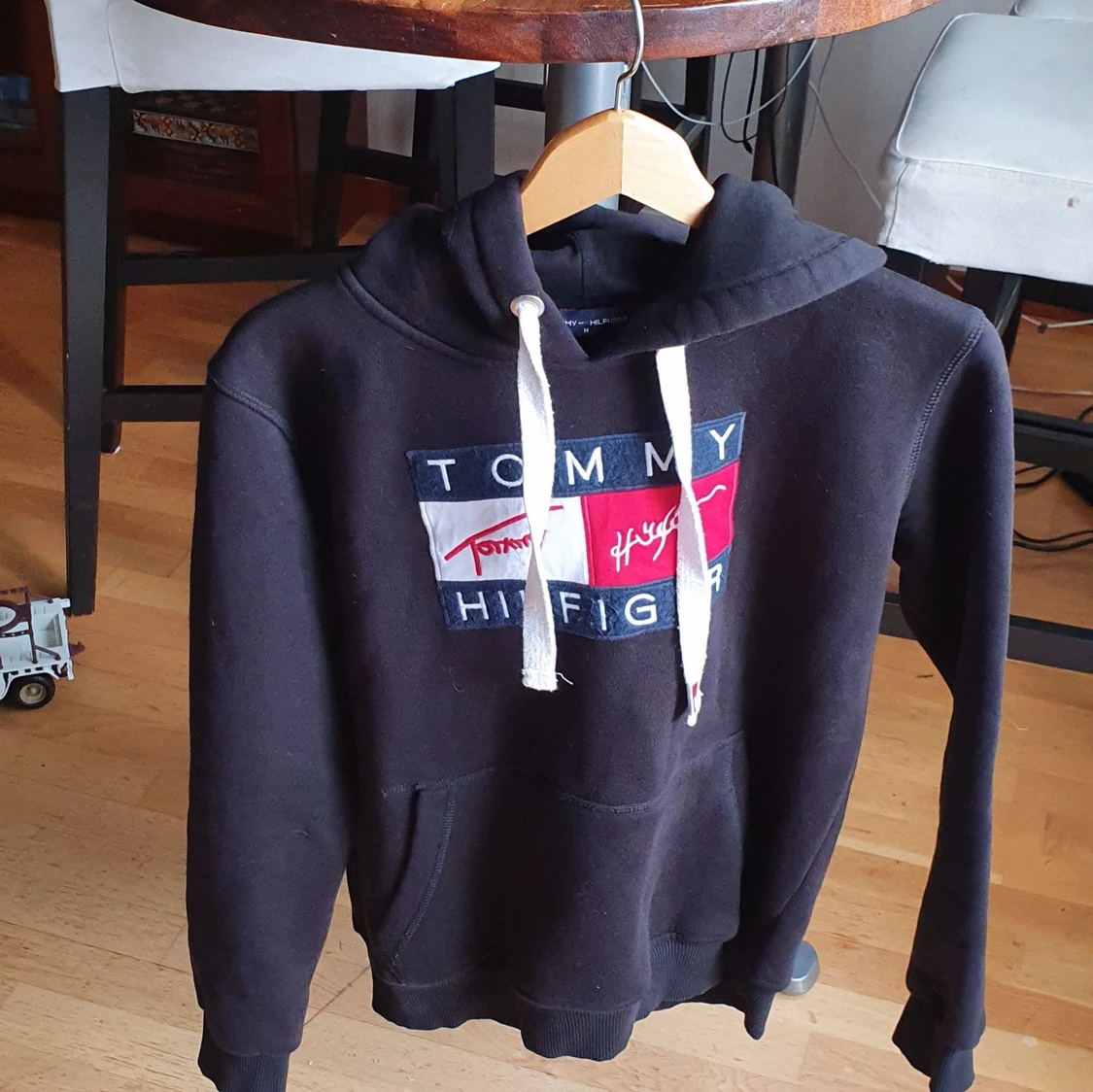 Åkta Tommy Helifiger unisex tröja