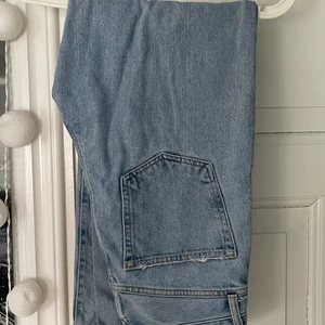 90s jeans  - 90s High waisted jeans från Ginatricot