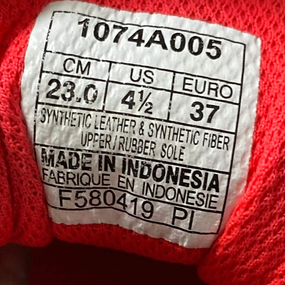 Asics träningsskor  - 91