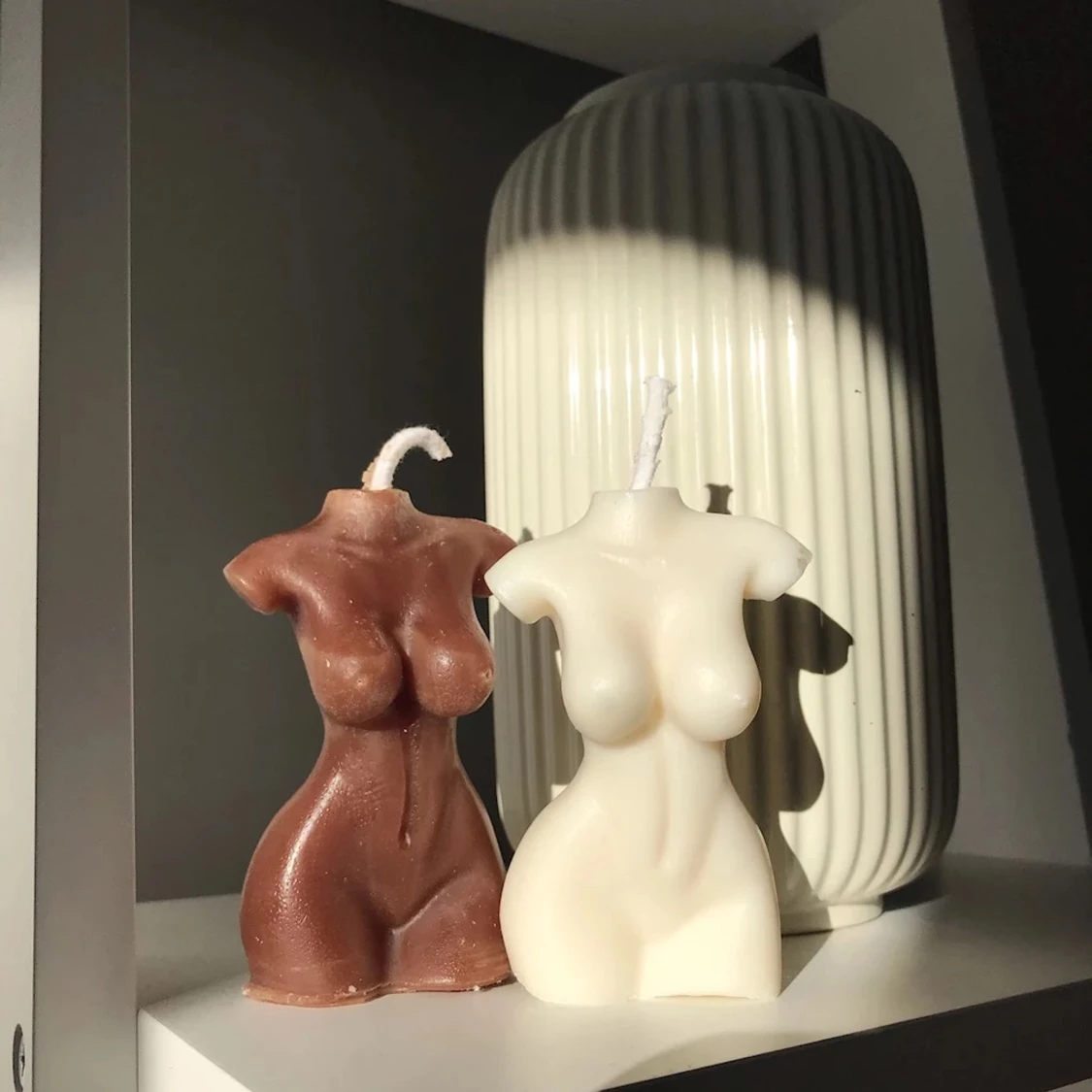 Ljus kvinnokropp - 90