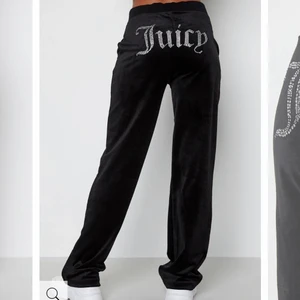 Juicy couture  - Säljer dessa juicy couture byxor, jätte bra skick på dom. Är 170 o de är lite långa på mig🤍 (går inte ner i pris!!)