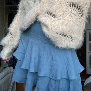 Kjol - Fin volangkjol i bra skick!!