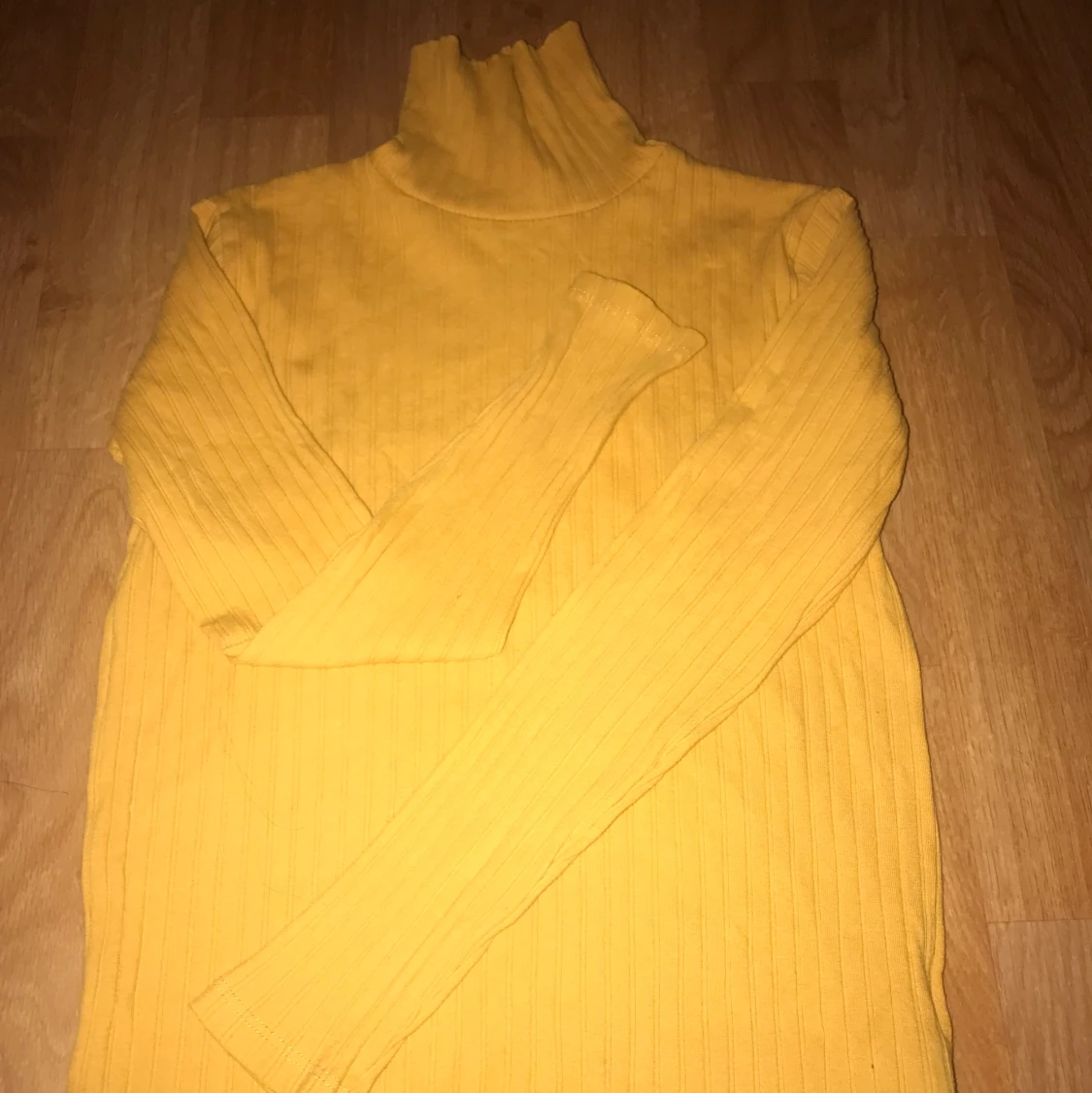 Senap Gul lång ärmad tröja🤍