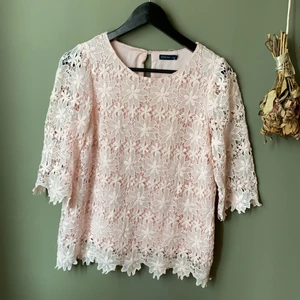 Mq - Ljusrosa topp från MQ, märket Stockholm, storlek 36