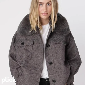 Meotine jacka - Söker en mönstrad meotine jacka, vilken färg som helst! betalar bra!!