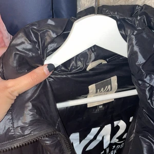 Warg  - Lätt Dunjacka lätt  