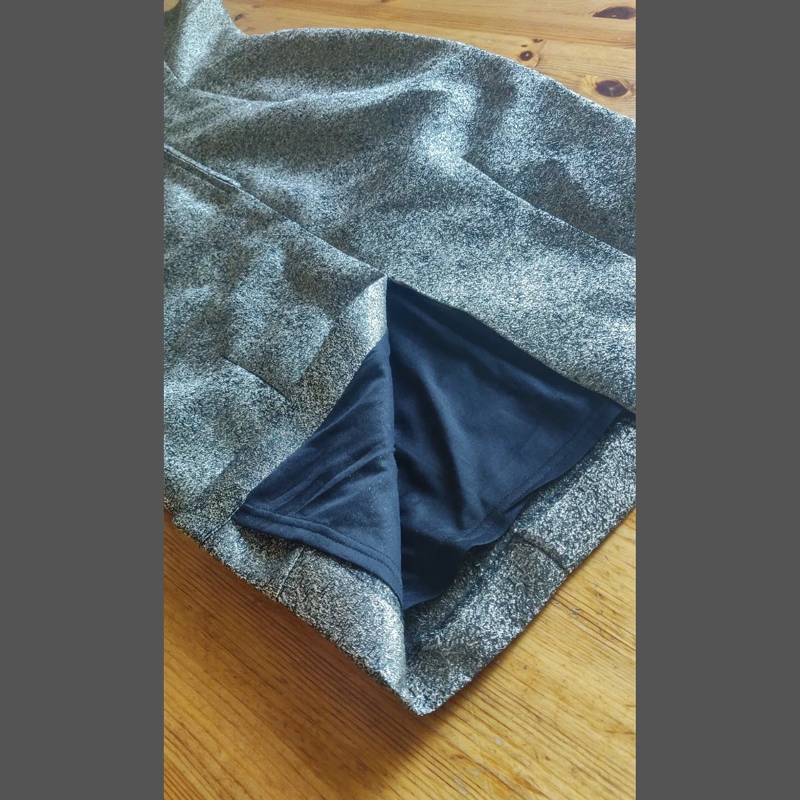 Guldig festklänning - 91