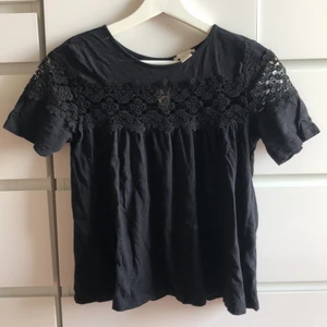 Tshirt - Söt tshirt från hm. Storlek xs