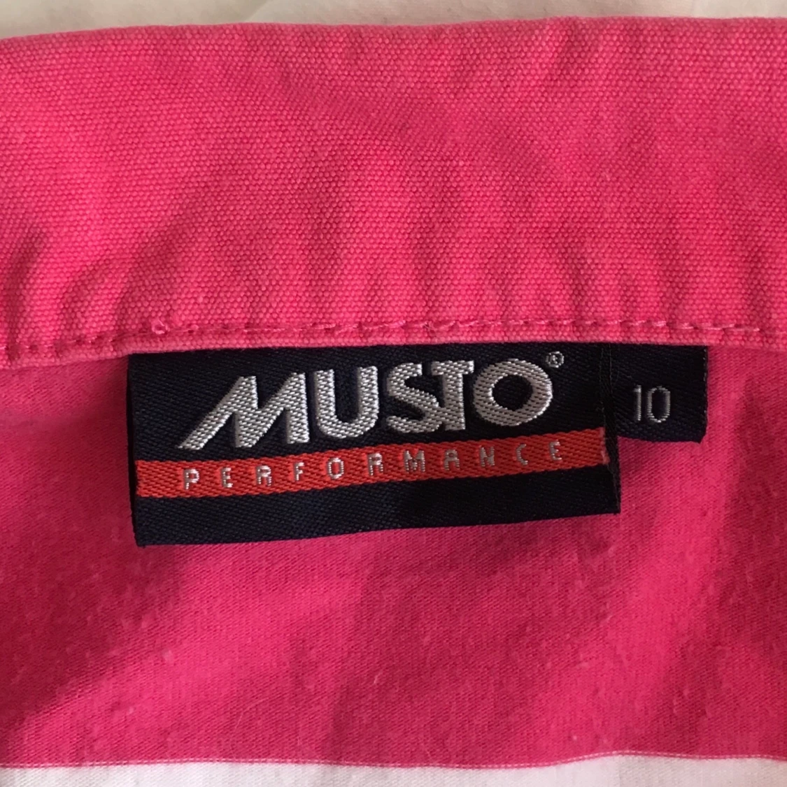 Rosa och vit randig tröja - 90