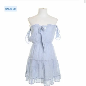 Nly trend klänning - Fint skick, stl 36