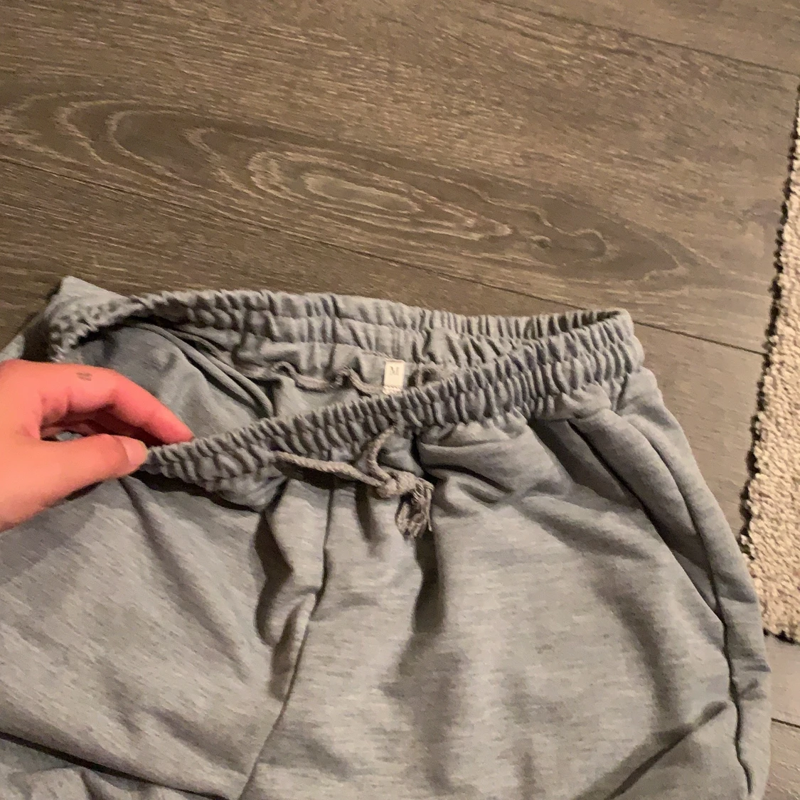 Gråa mjukisbyxor - 90