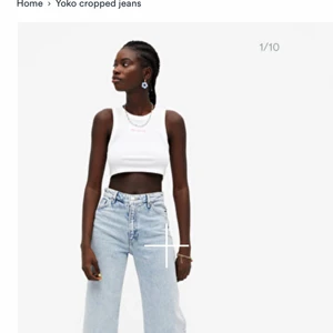 Monki jeans  - Säljer dessa jättefina Yoko jeans från monki,köptes detta året för ca 400kr och jag säljer dom för ca 150.Jeansen har inga skador och är i bra skick