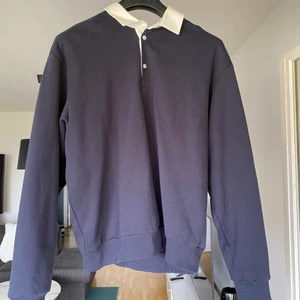 Blå Weekday Tröja - Skriv för mer info o frågor :)