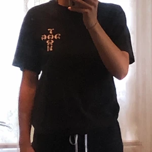 Dog Town T-shirt - Säljer min Lords Of Dog Town T-shirt, knappt använd. 